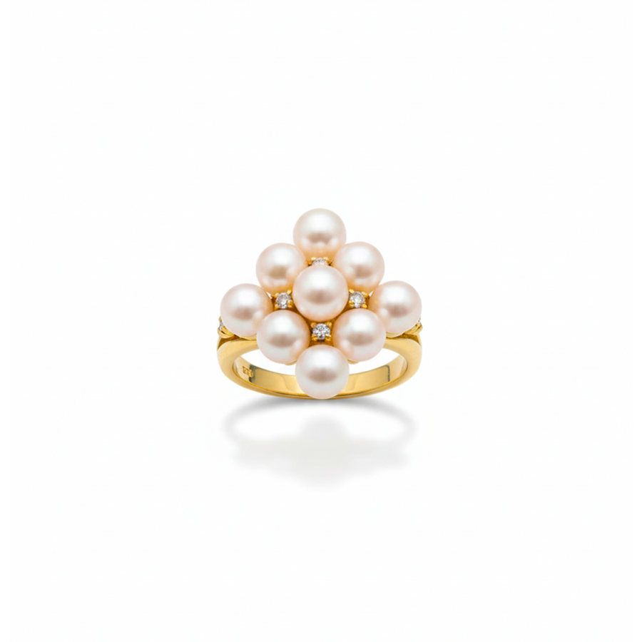 Anello "Fiore di Perle" in oro, diamanti e perle giapponesi